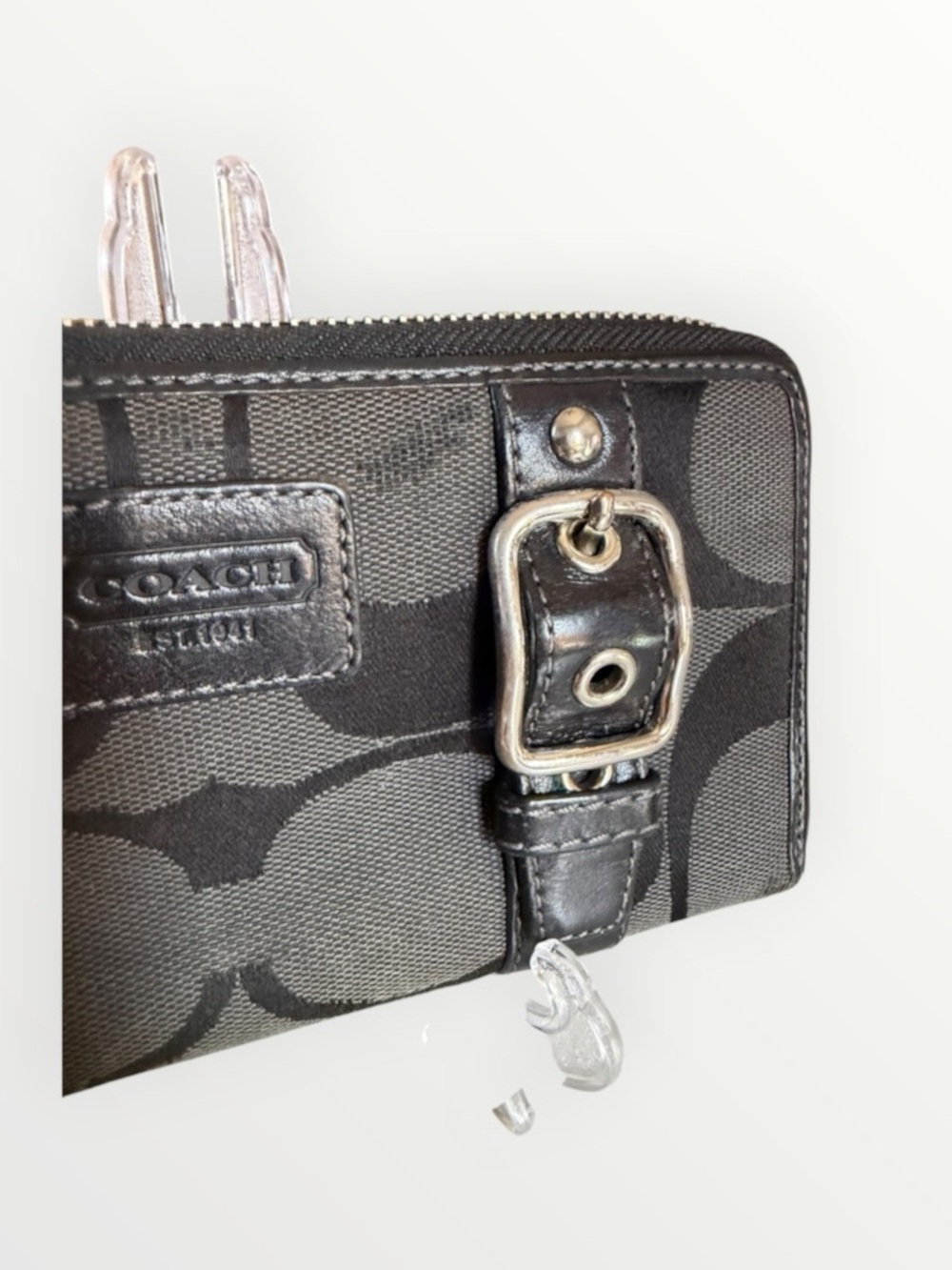 Coach Vintage Zoe Jacquard Zip Wallet - Picture 4 of 6
